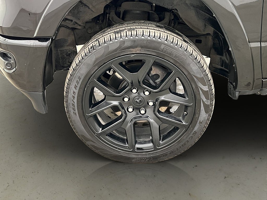 Vehicle Image 37