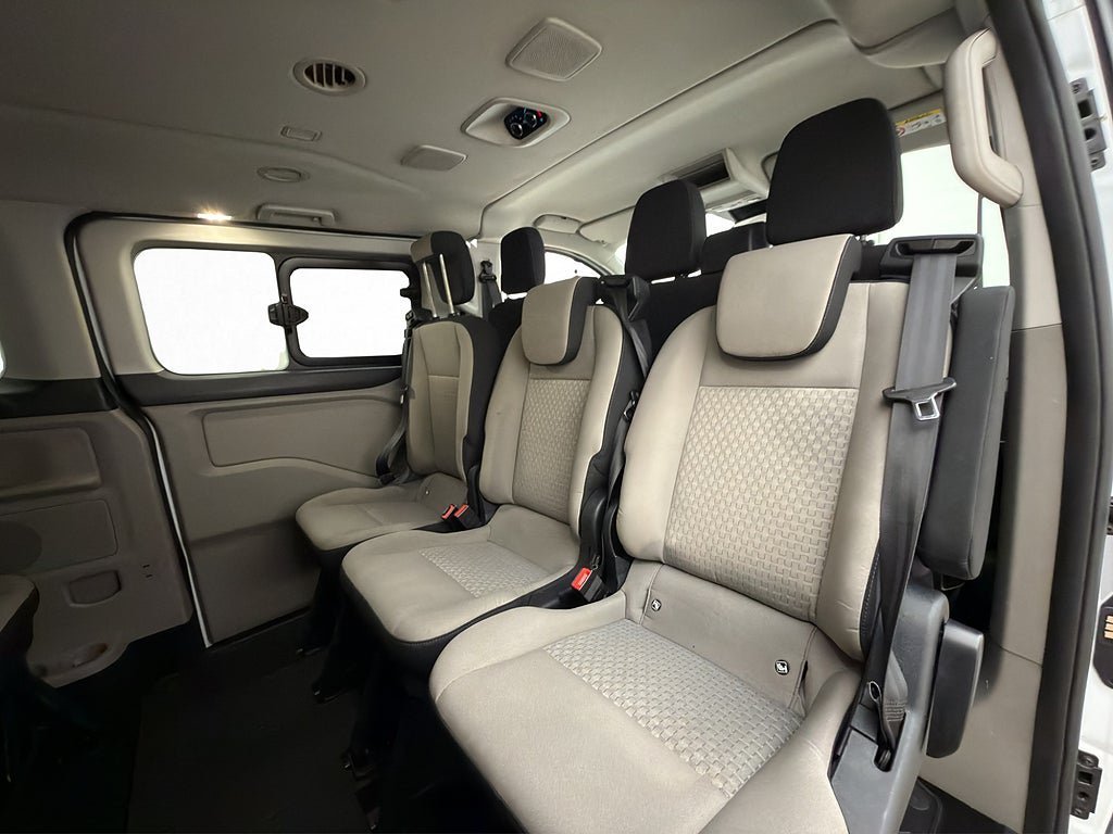 Vehicle Image 23
