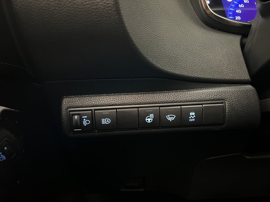 Vehicle Image 22