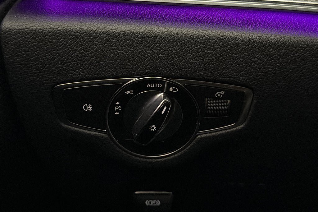 Vehicle Image 27