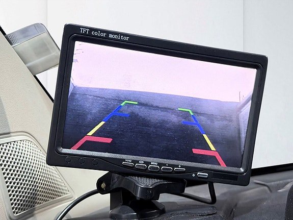 Vehicle Image 18