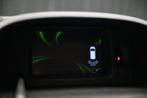 Vehicle Image 23