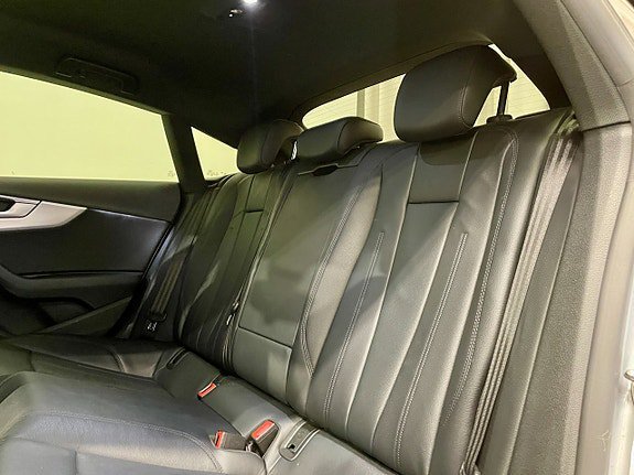 Vehicle Image 23
