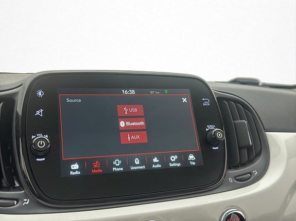 Vehicle Image 17
