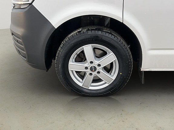 Vehicle Image 26