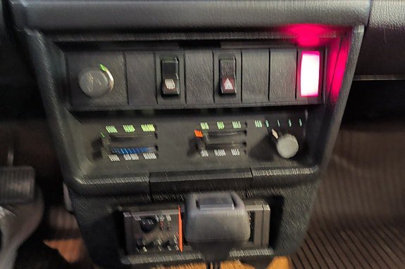 Vehicle Image 28