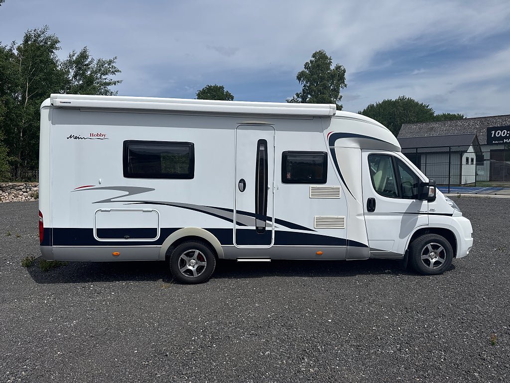 Vehicle Image 32