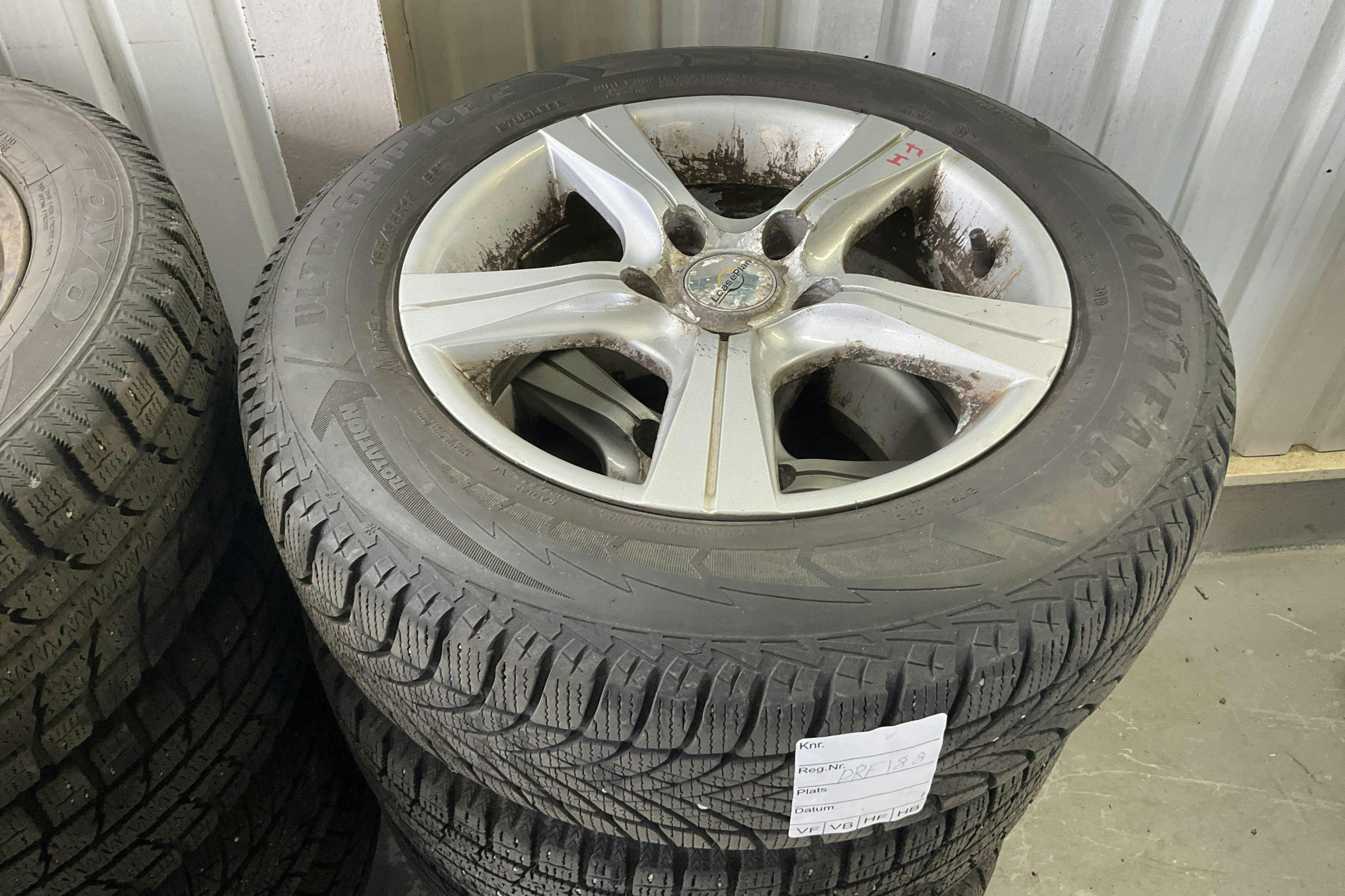 Vehicle Image 11
