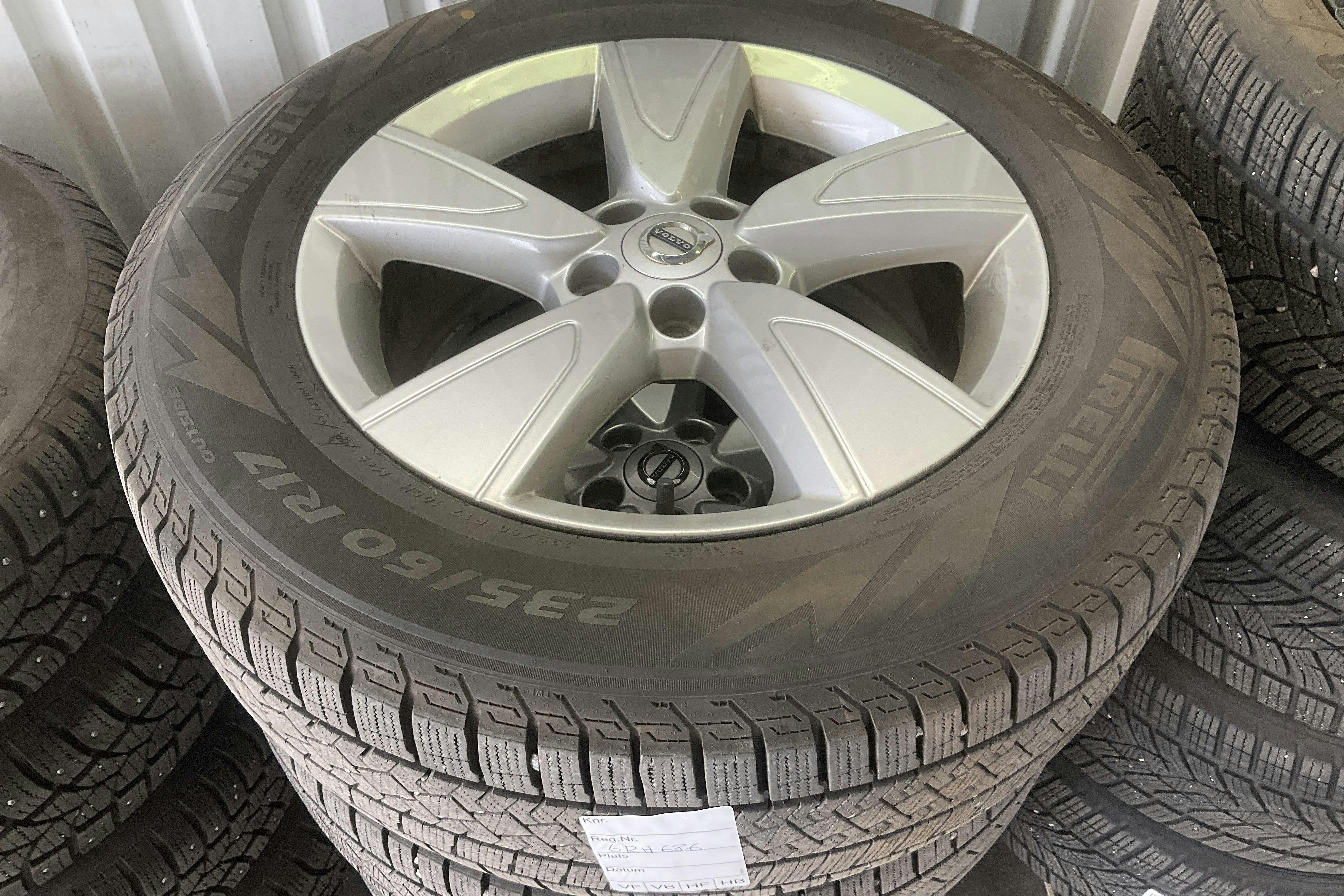 Vehicle Image 14