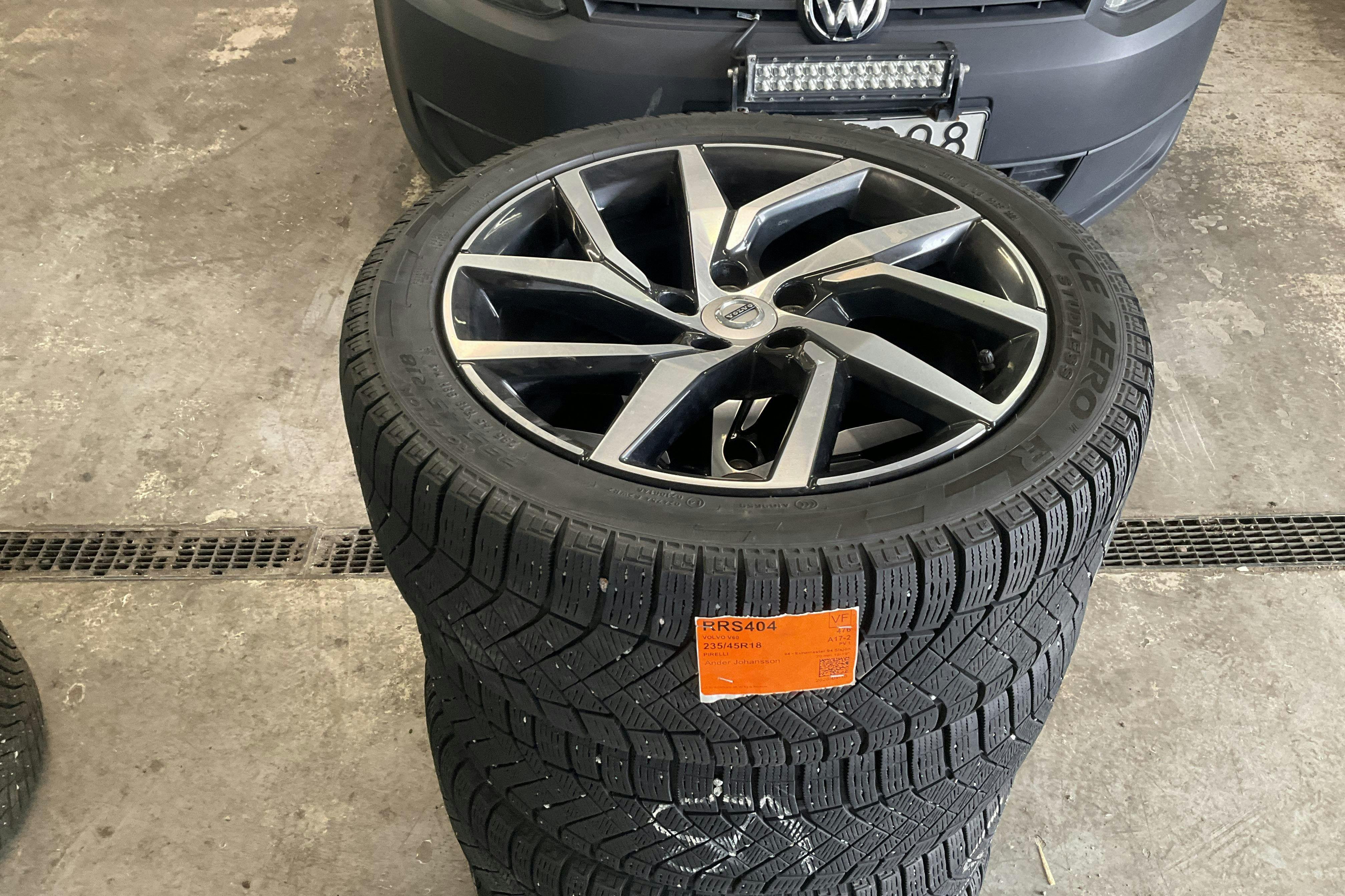Vehicle Image 15