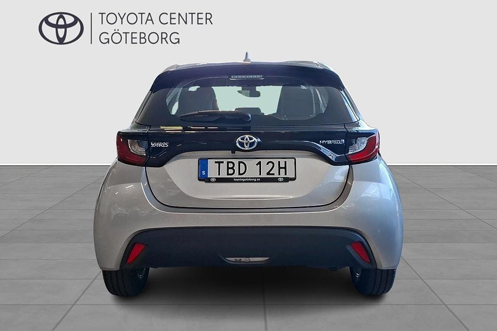 Vehicle Image 7