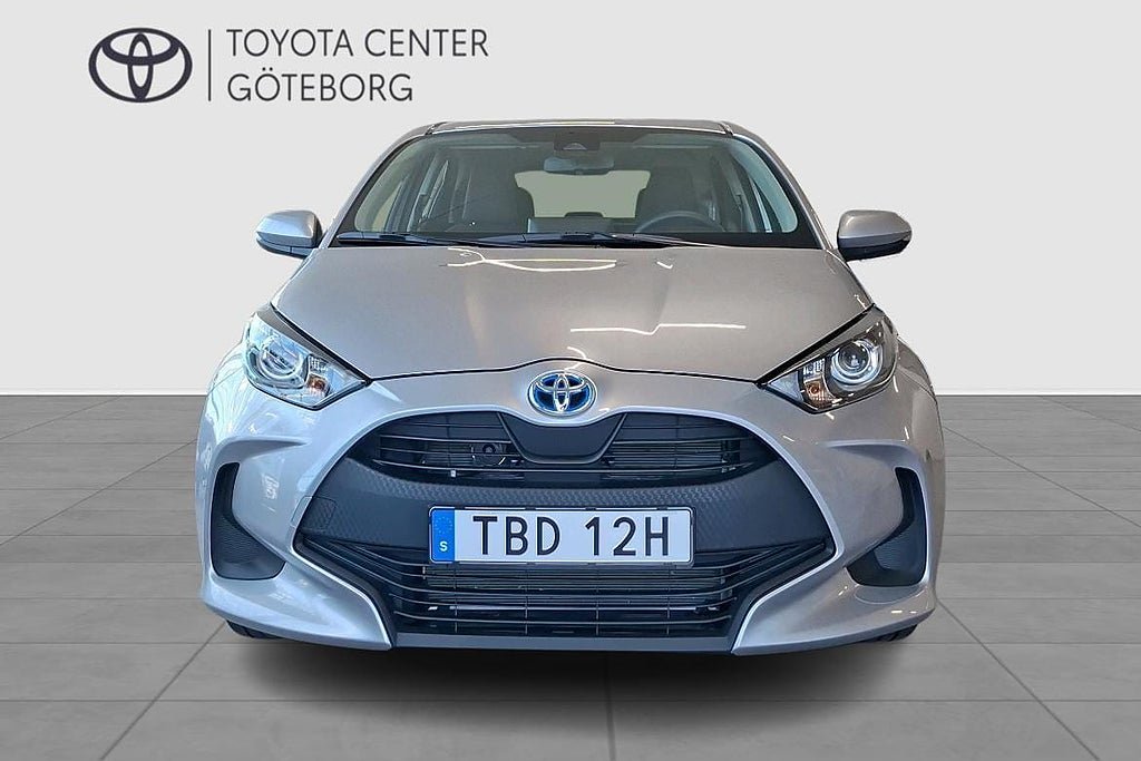 Vehicle Image 8