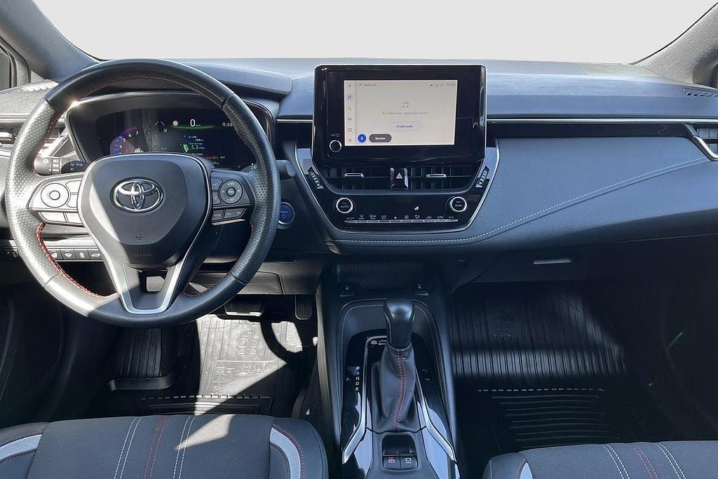 Vehicle Image 8