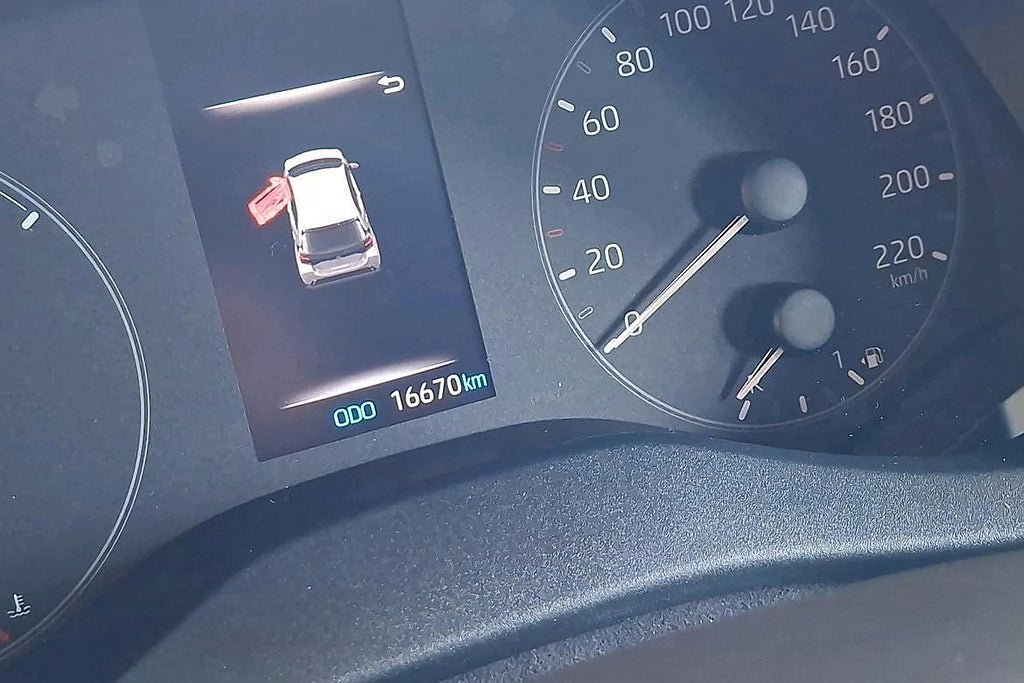 Vehicle Image 14