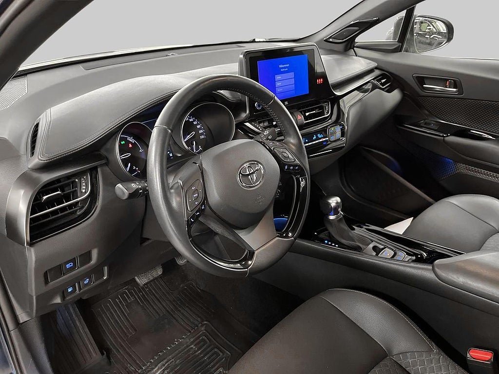 Vehicle Image 14
