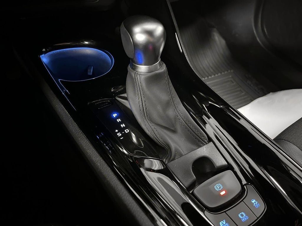 Vehicle Image 18