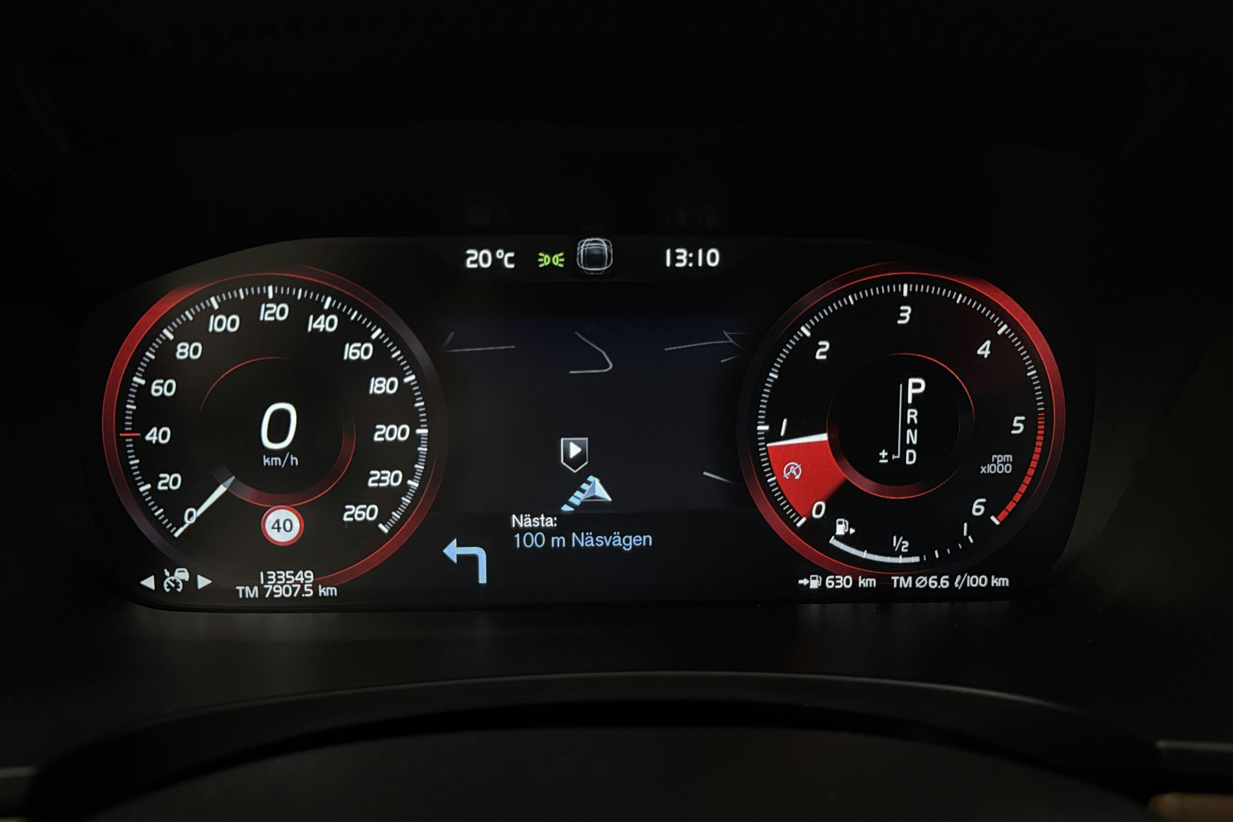 Vehicle Image 9