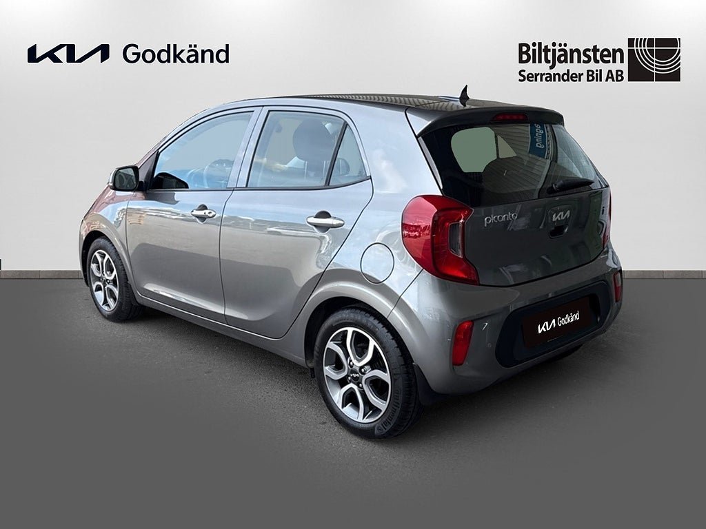 Vehicle Image 6