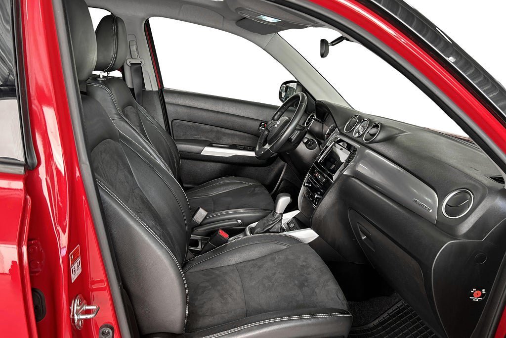Vehicle Image 13