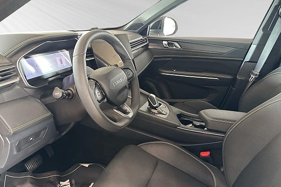 Vehicle Image 23