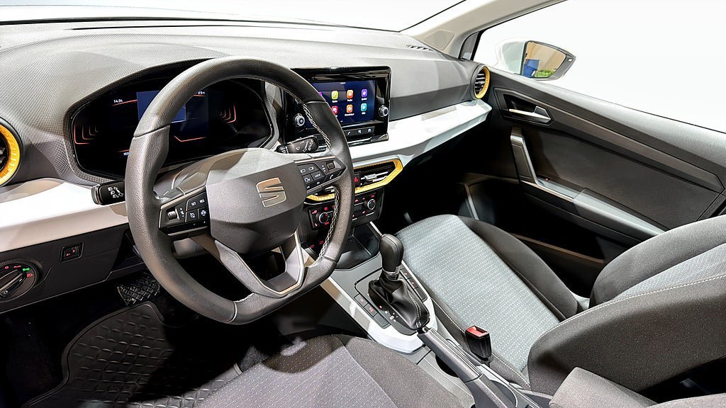 Vehicle Image 7