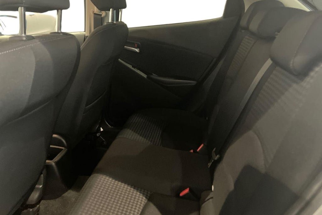Vehicle Image 13
