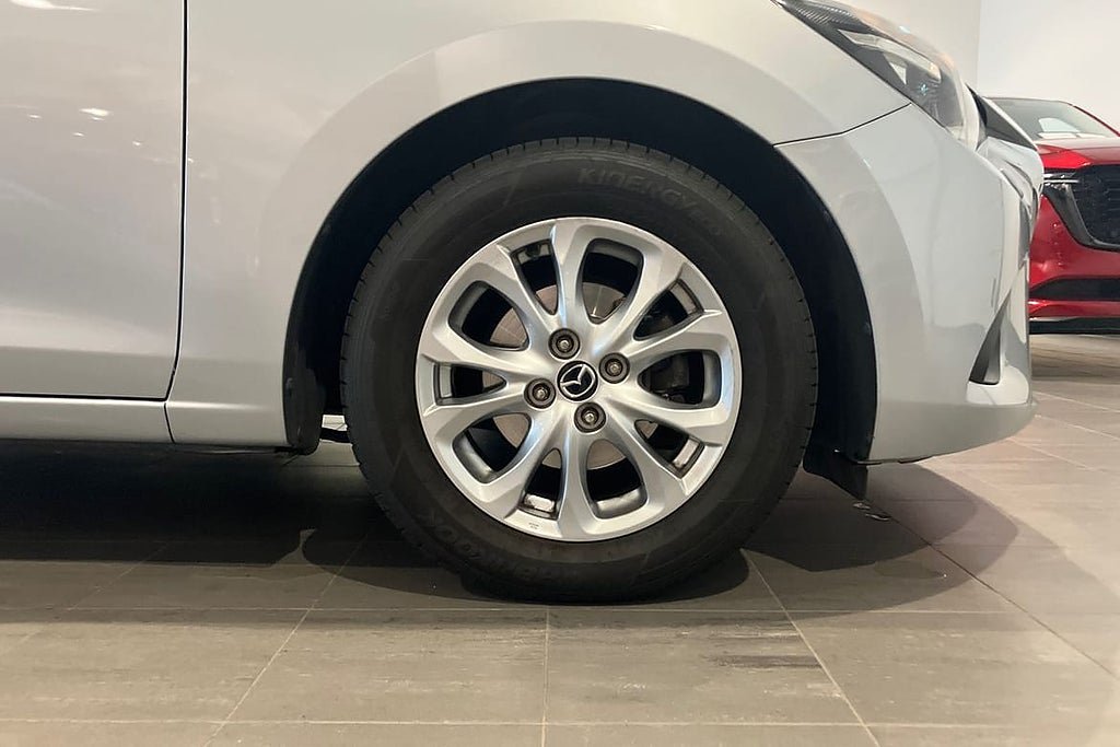 Vehicle Image 17