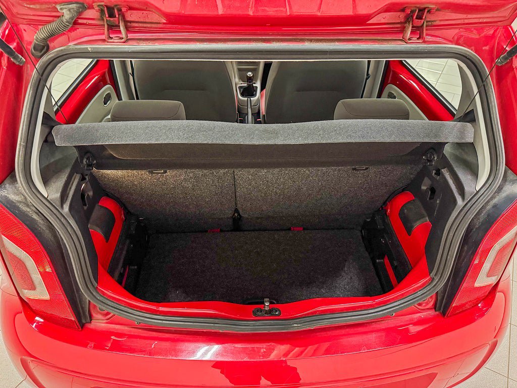 Vehicle Image 6