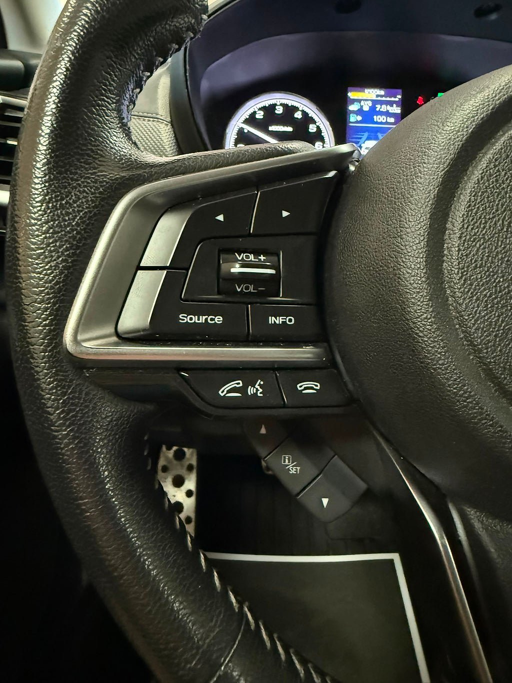 Vehicle Image 21