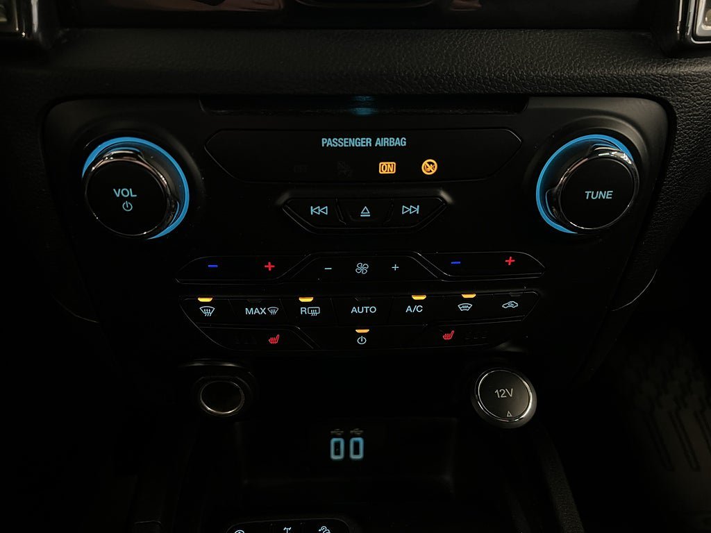 Vehicle Image 29