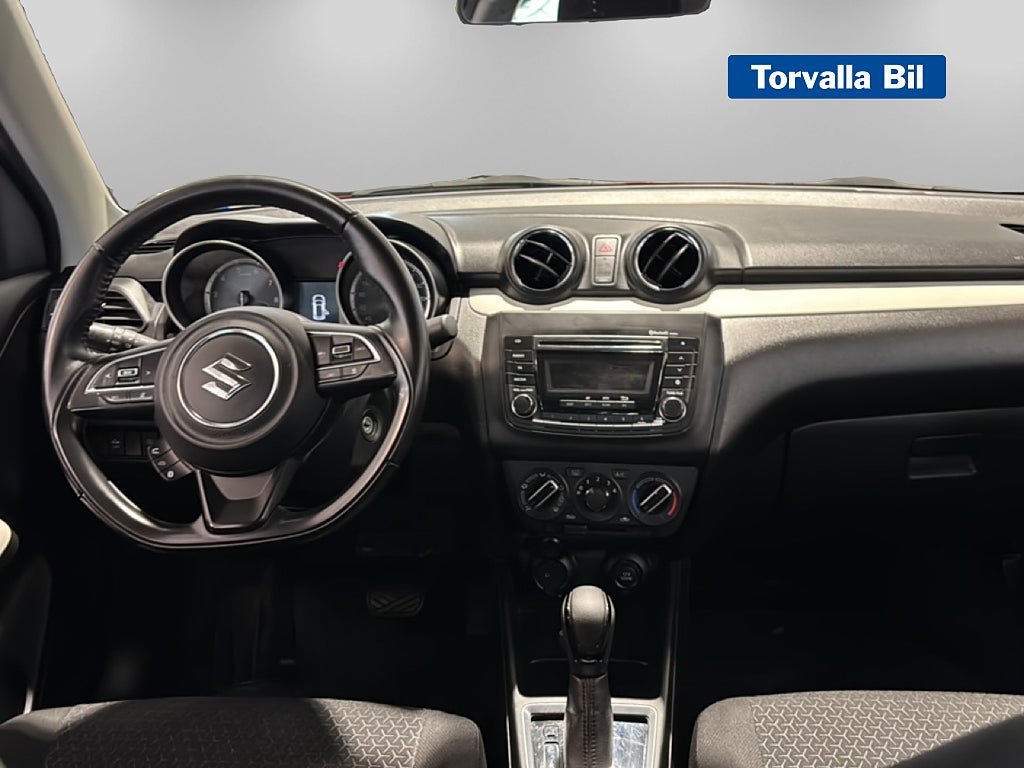 Vehicle Image 6