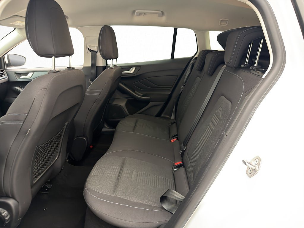 Vehicle Image 27