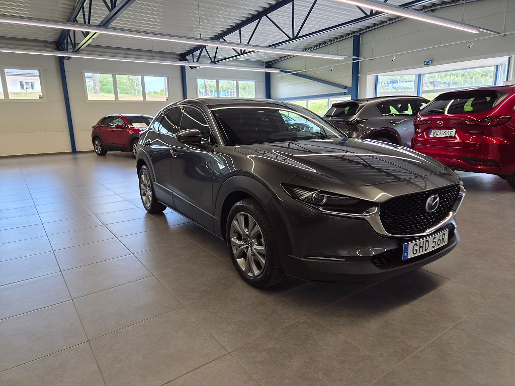 Vehicle Image 6