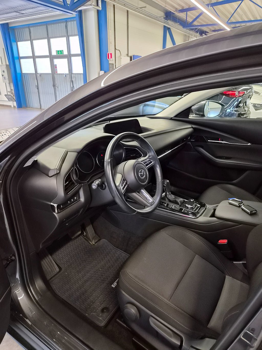 Vehicle Image 8