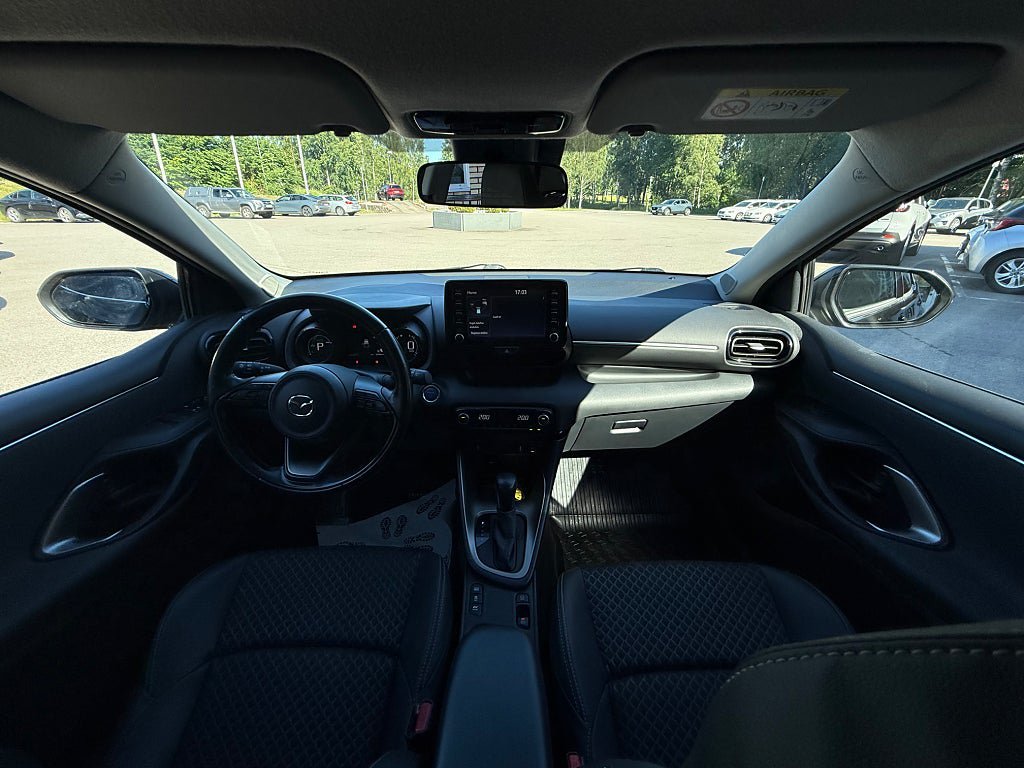 Vehicle Image 11