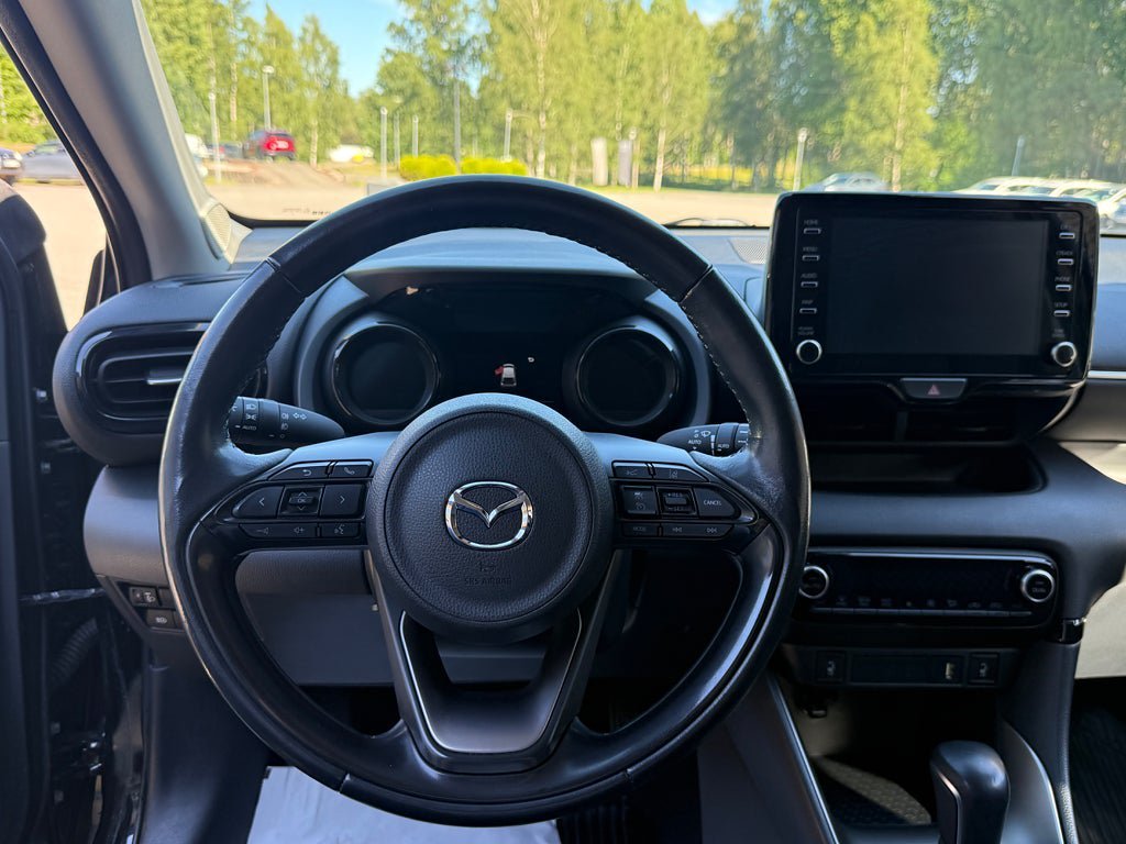 Vehicle Image 13