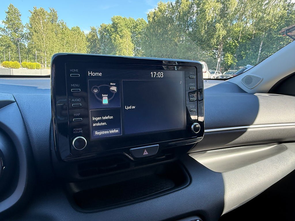 Vehicle Image 14
