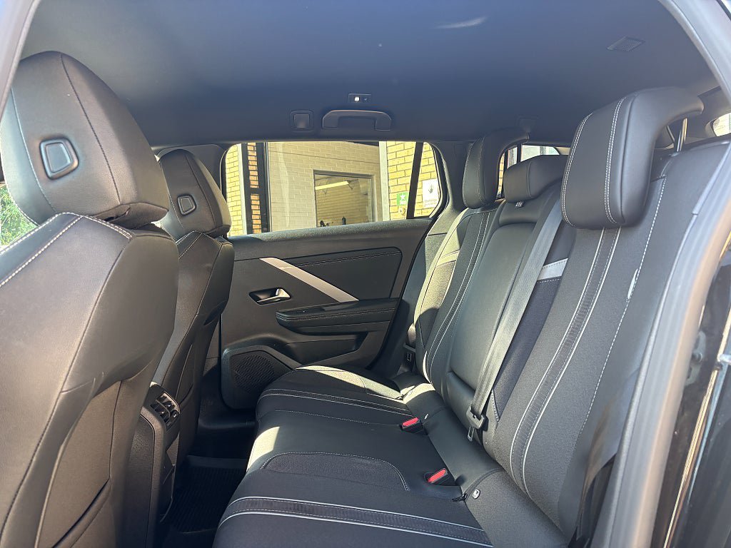 Vehicle Image 21