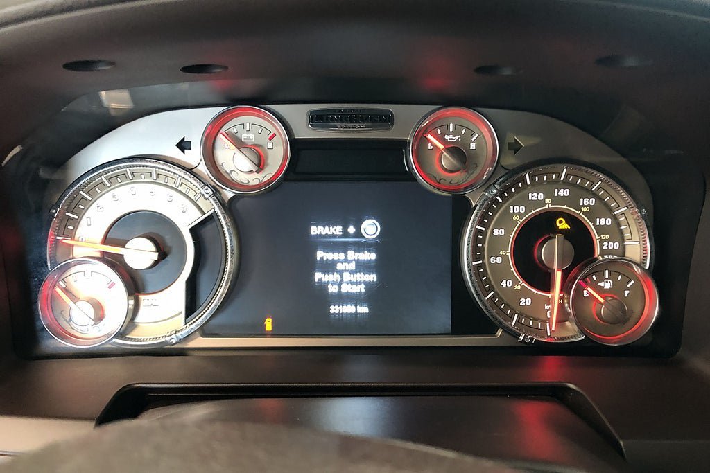 Vehicle Image 12