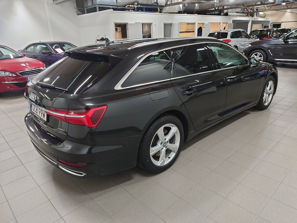 Vehicle Image 6