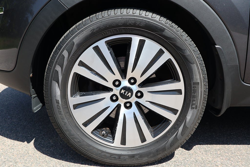 Vehicle Image 17