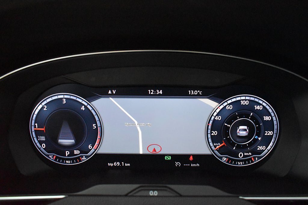 Vehicle Image 13