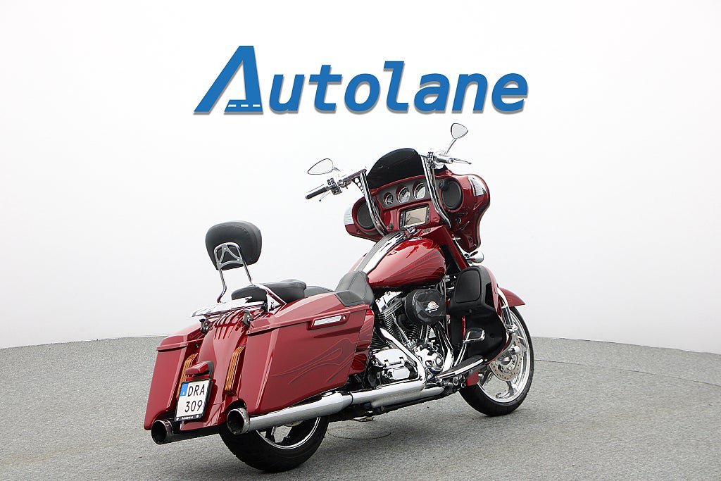 Vehicle Image 6