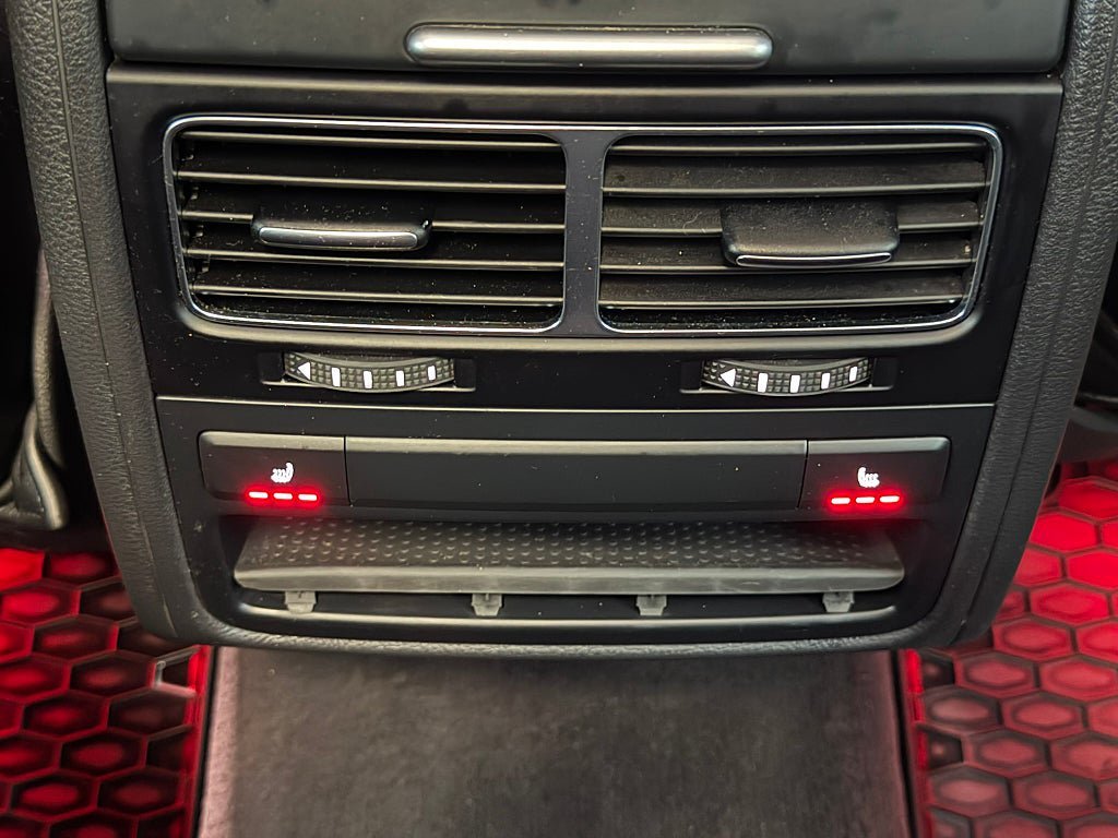 Vehicle Image 27