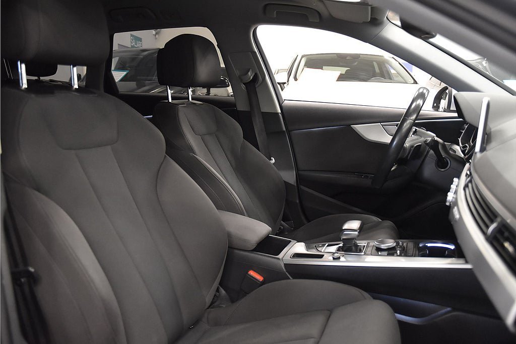Vehicle Image 11