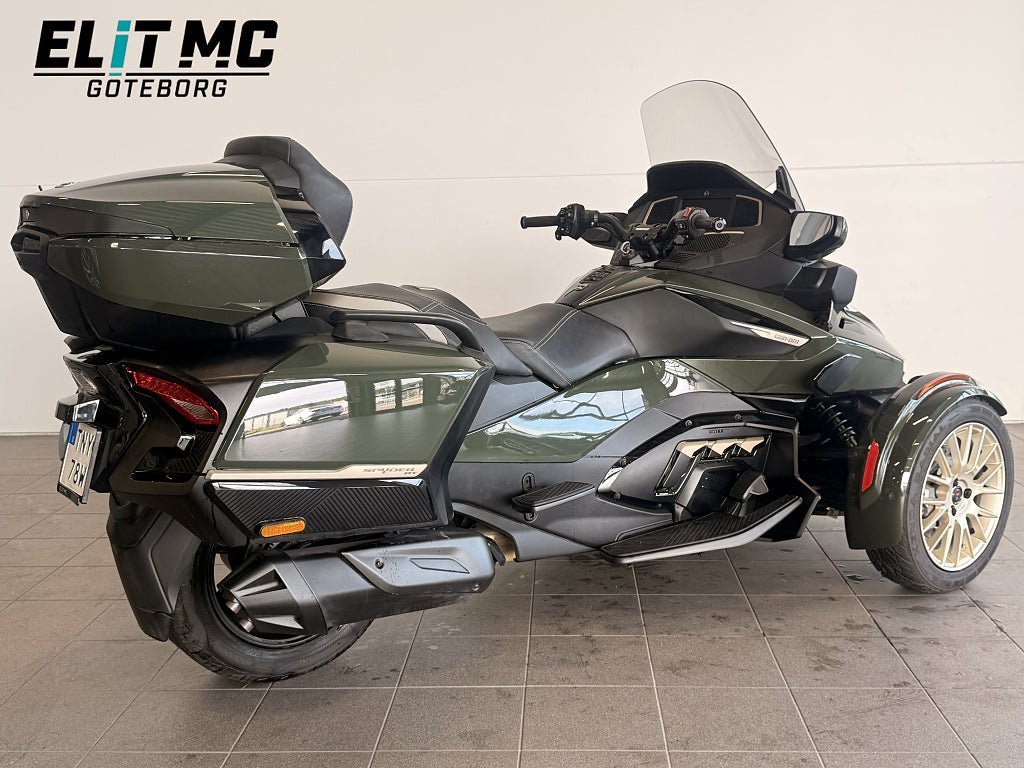 Vehicle Image 7
