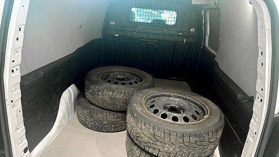 Vehicle Image 11