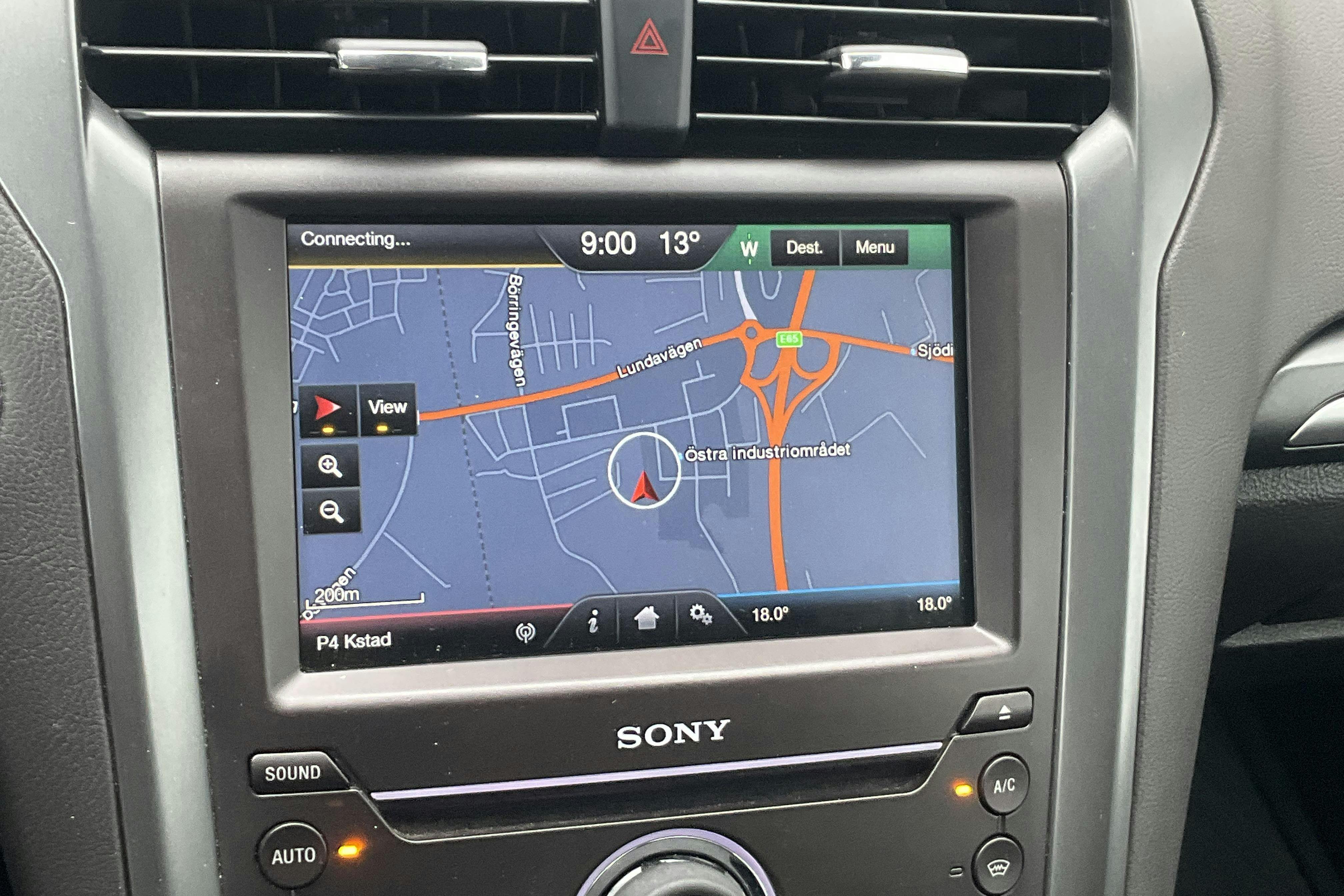 Vehicle Image 11