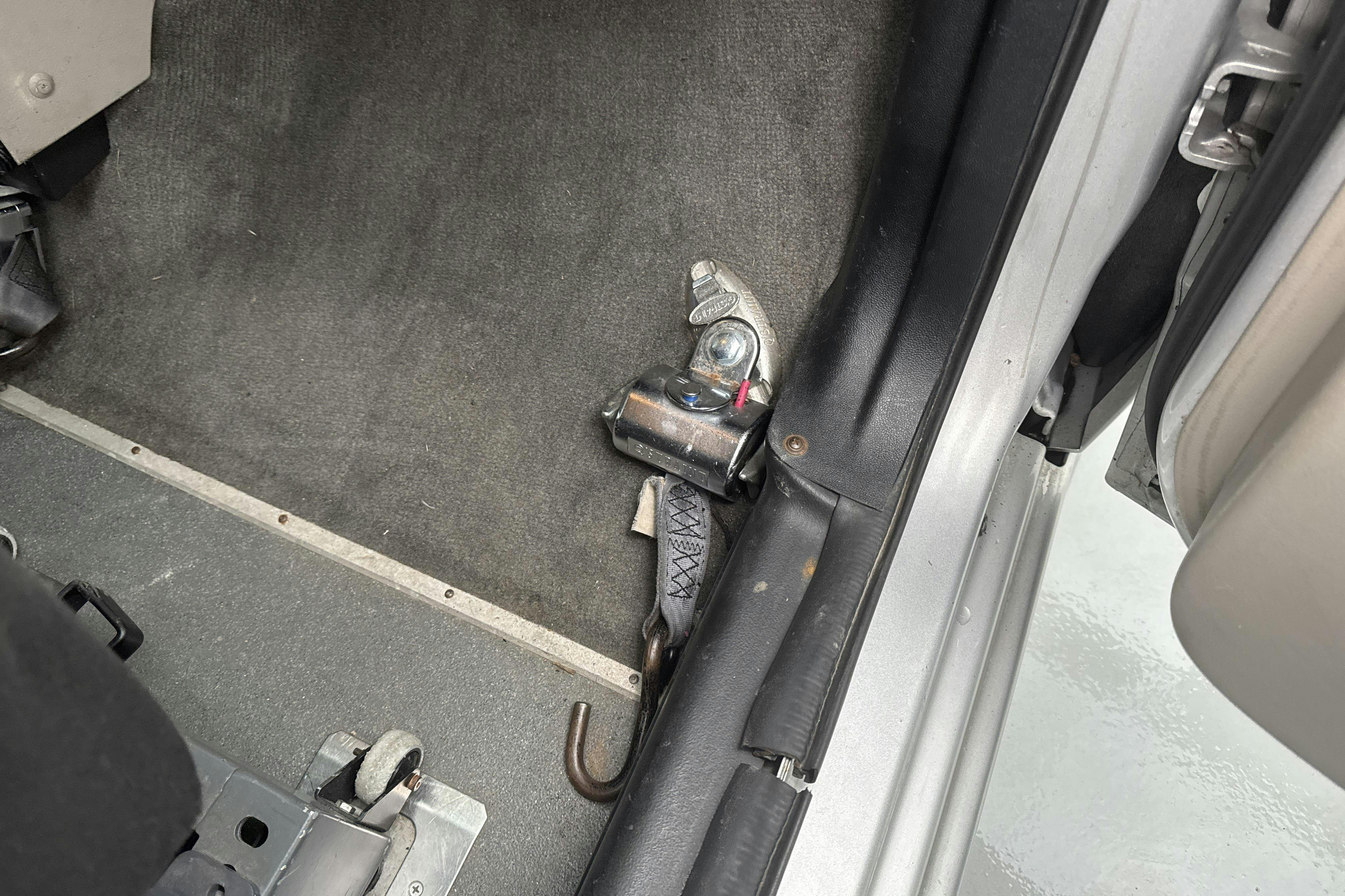 Vehicle Image 13