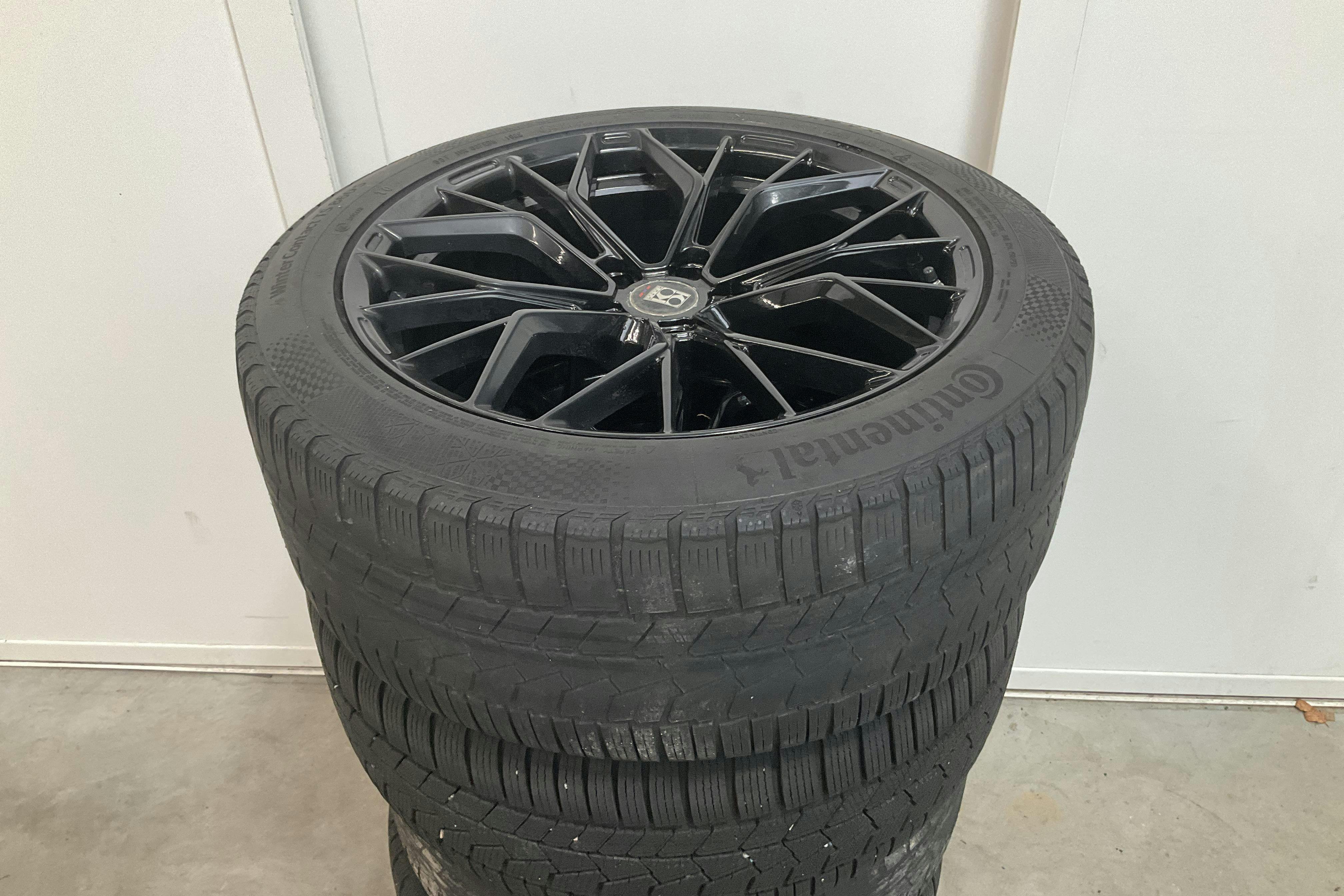 Vehicle Image 16